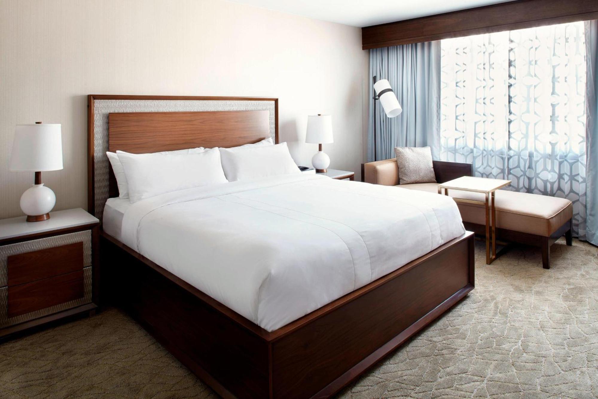 Raleigh Marriott Crabtree Valley Exterior photo