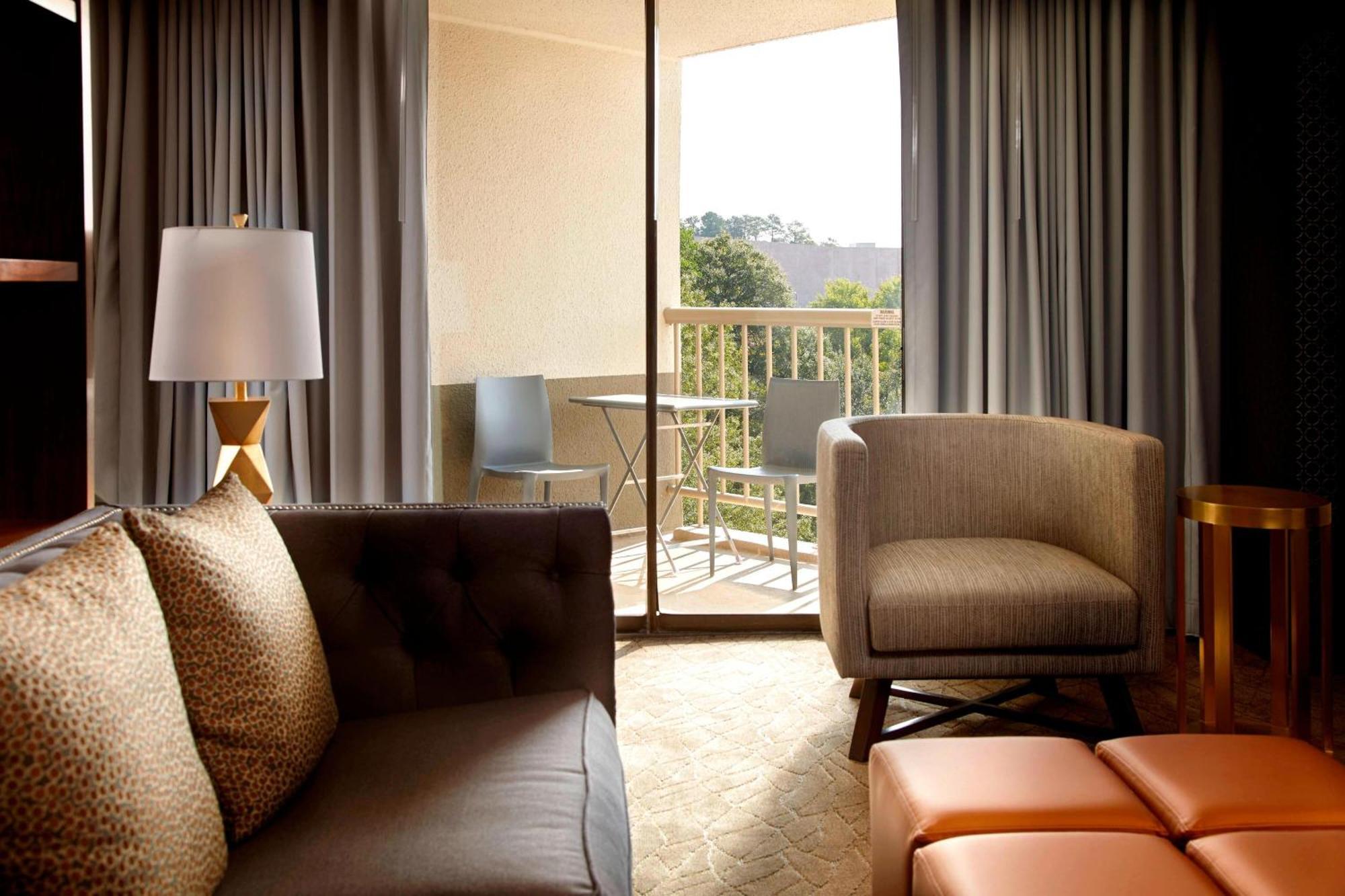 Raleigh Marriott Crabtree Valley Exterior photo