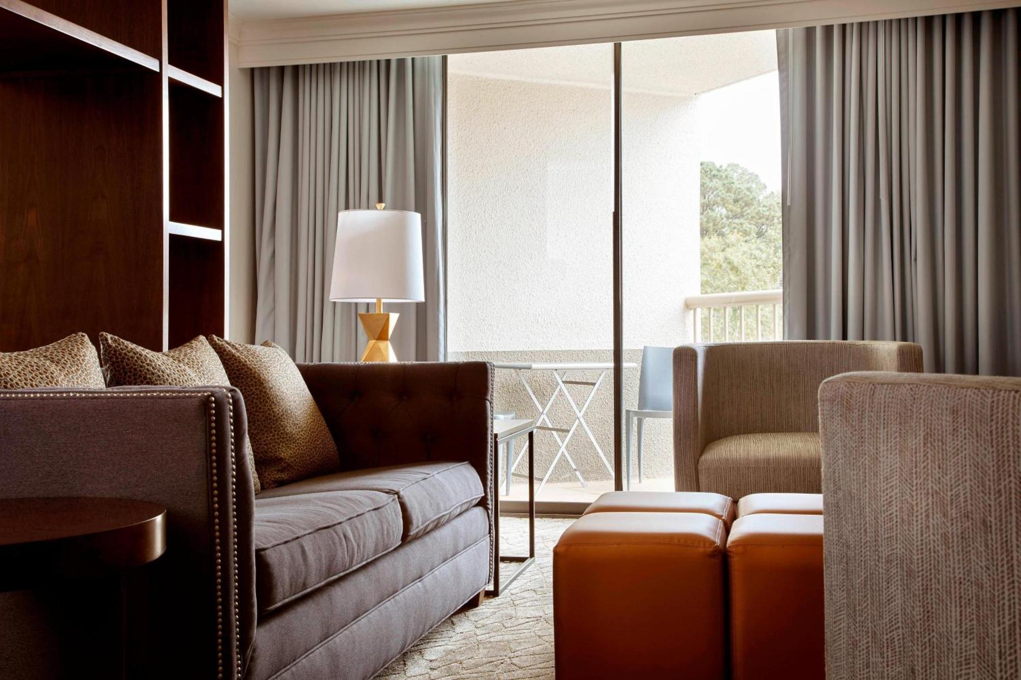 Raleigh Marriott Crabtree Valley Exterior photo