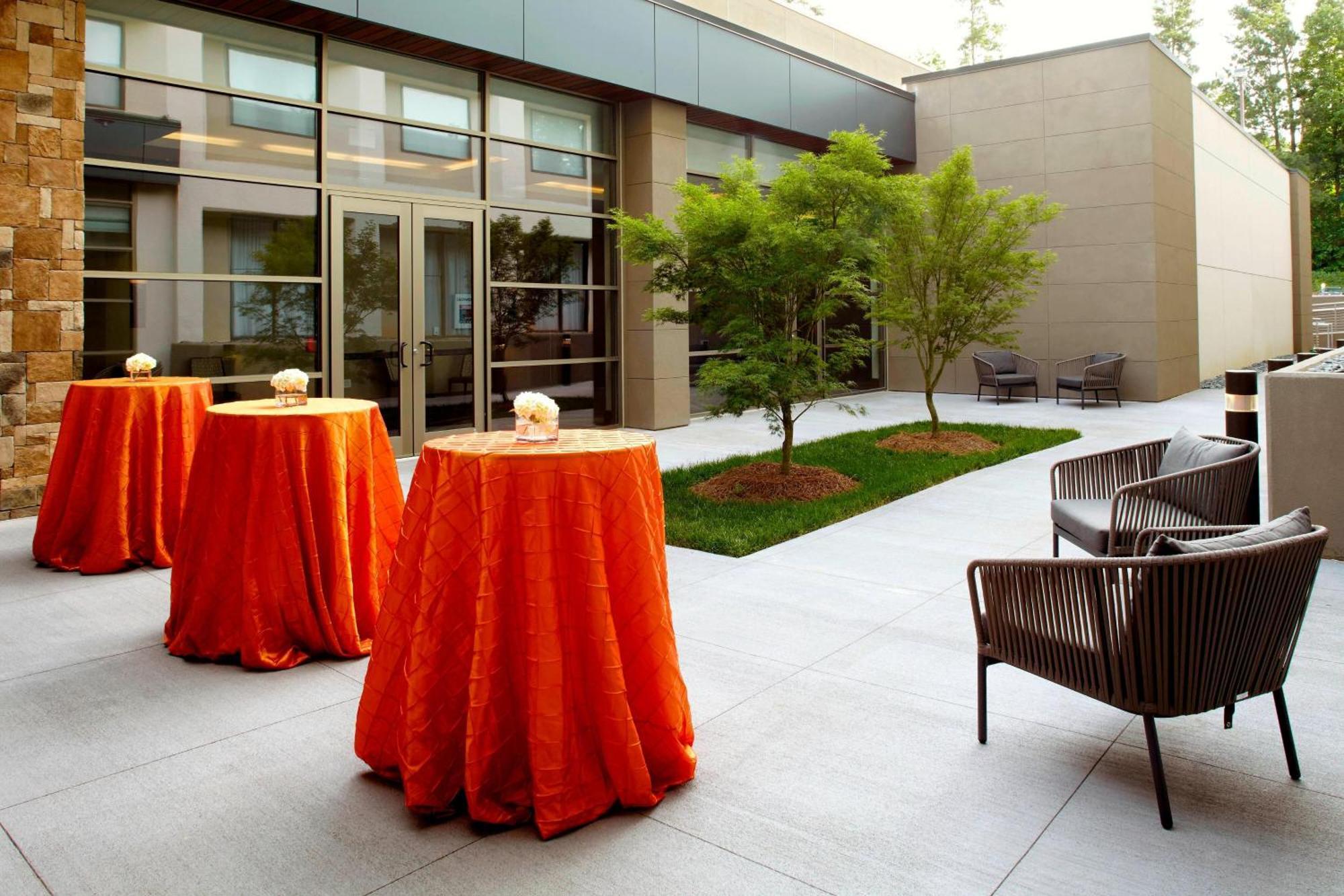 Raleigh Marriott Crabtree Valley Exterior photo
