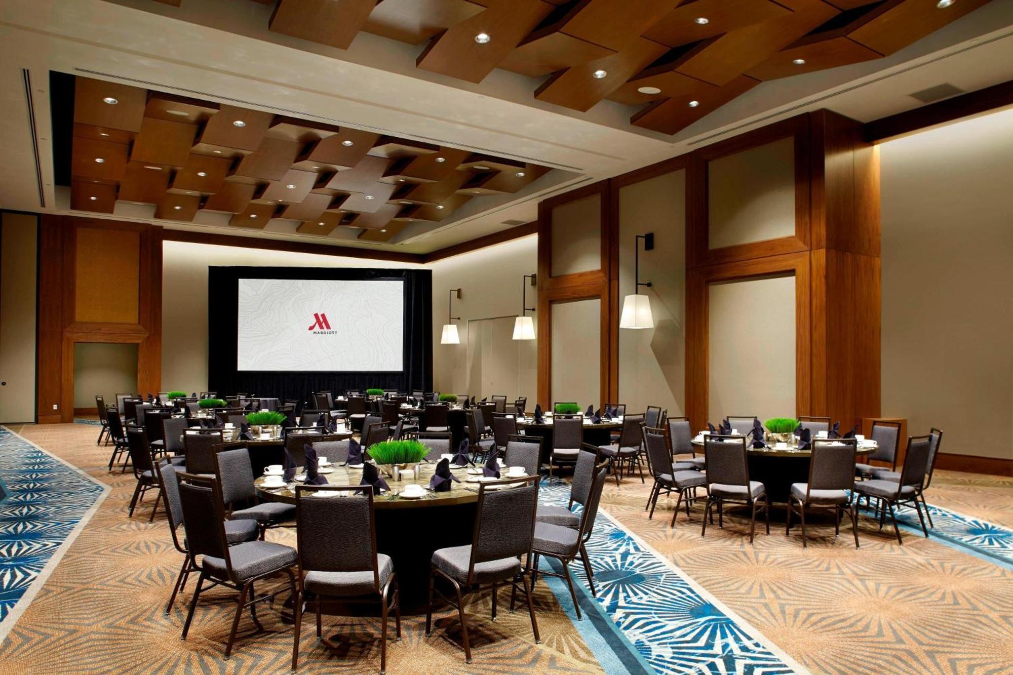 Raleigh Marriott Crabtree Valley Exterior photo
