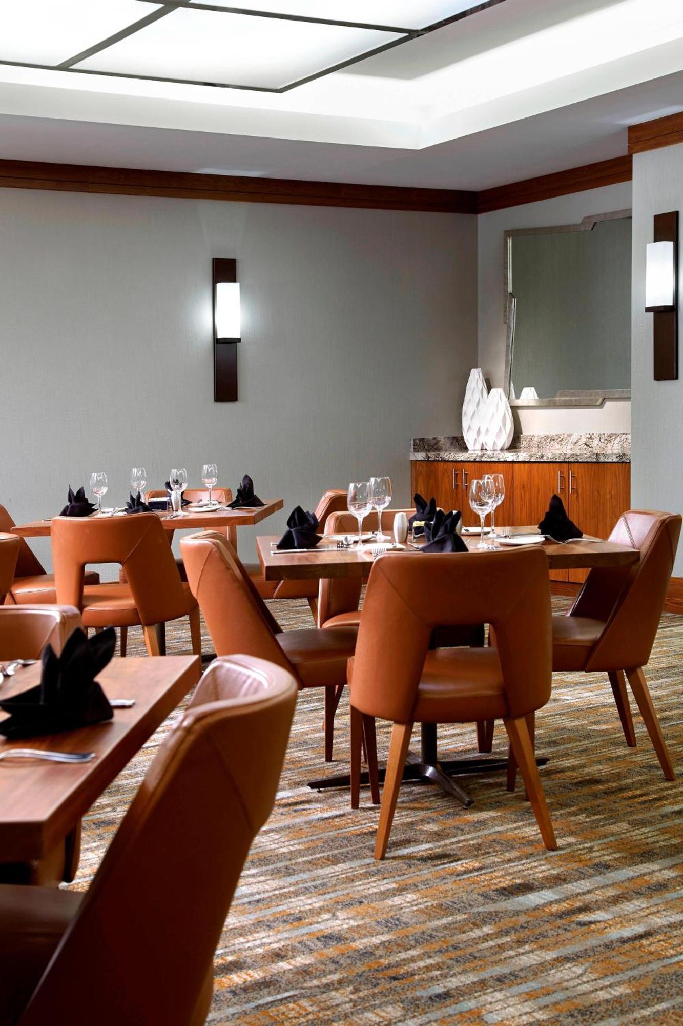 Raleigh Marriott Crabtree Valley Exterior photo