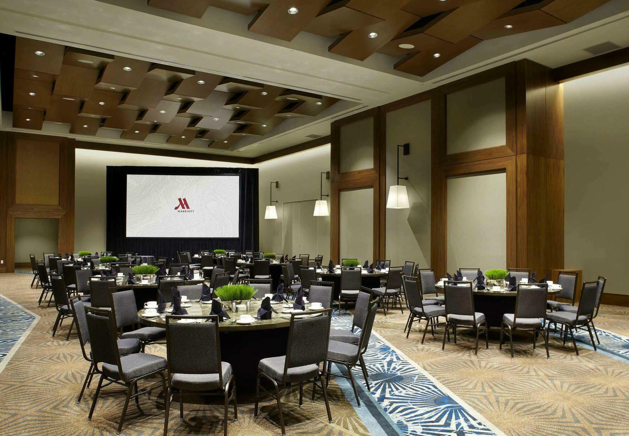 Raleigh Marriott Crabtree Valley Exterior photo